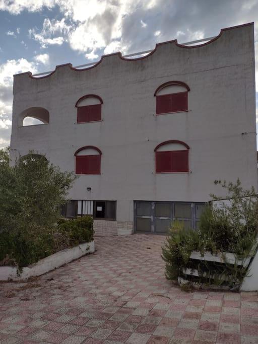 Appartamento In Villa Con Pineta Leporano Exterior foto
